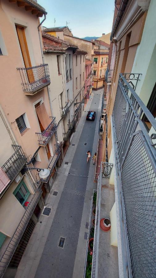 Precioso Apartamento Duplex En El Centro De Olot Apartment Exterior photo